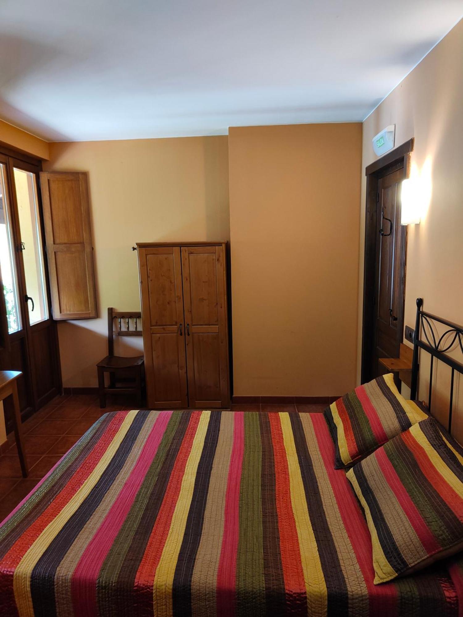 Hotel Dona Gaudiosa Pola de Lena Zewnętrze zdjęcie