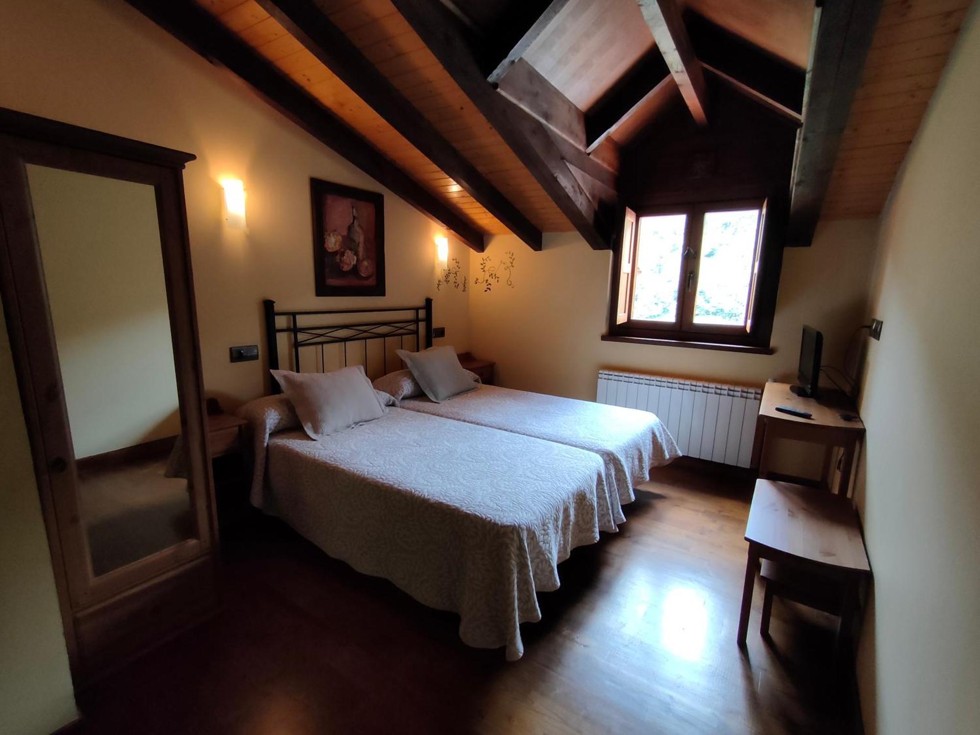 Hotel Dona Gaudiosa Pola de Lena Zewnętrze zdjęcie