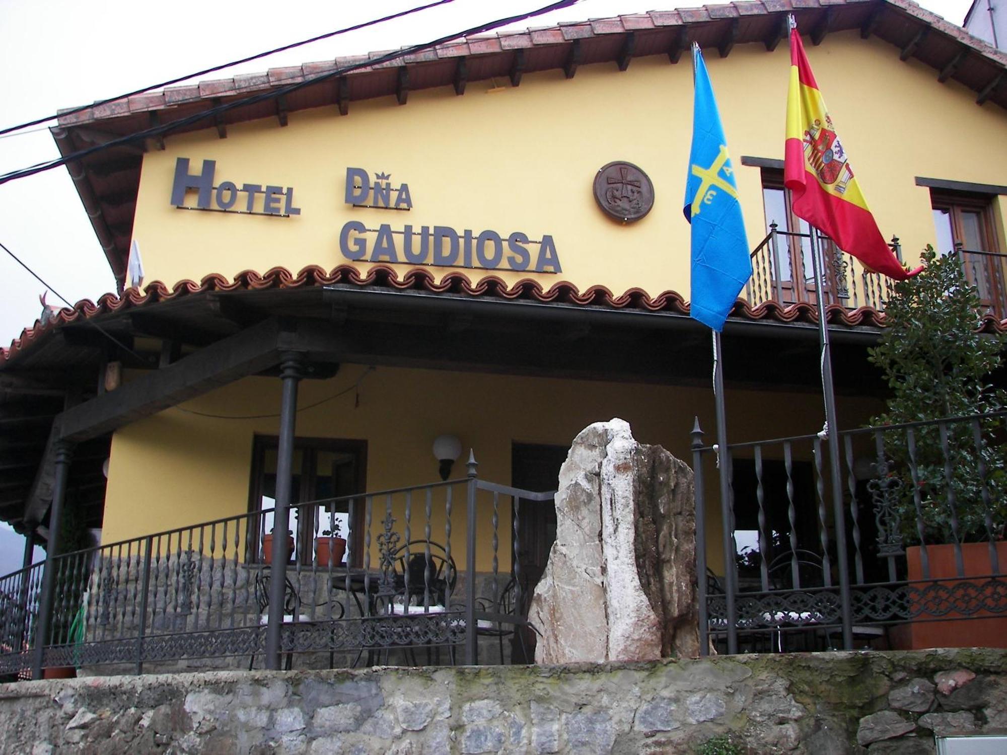 Hotel Dona Gaudiosa Pola de Lena Zewnętrze zdjęcie